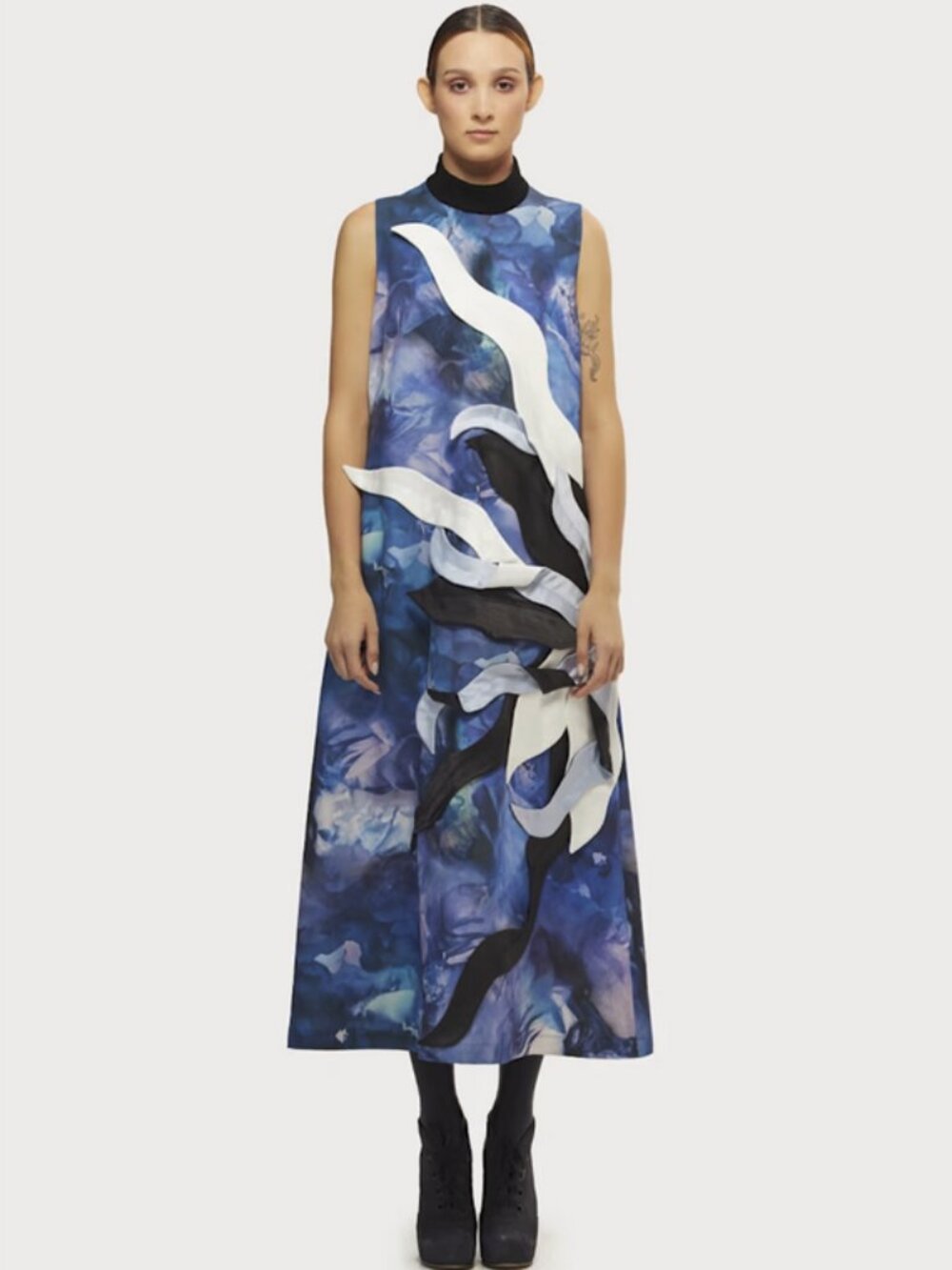 Julia Allert High Neck Sleeveless Abstract Dress